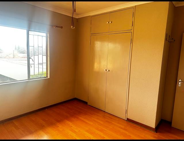 3 BEDROOM TOWNHOUSE FOR SALE IN WITFIELD